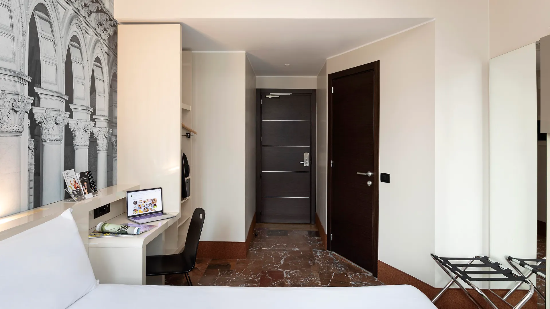 B&B Hotel Milano Sant'Ambrogio  Milan