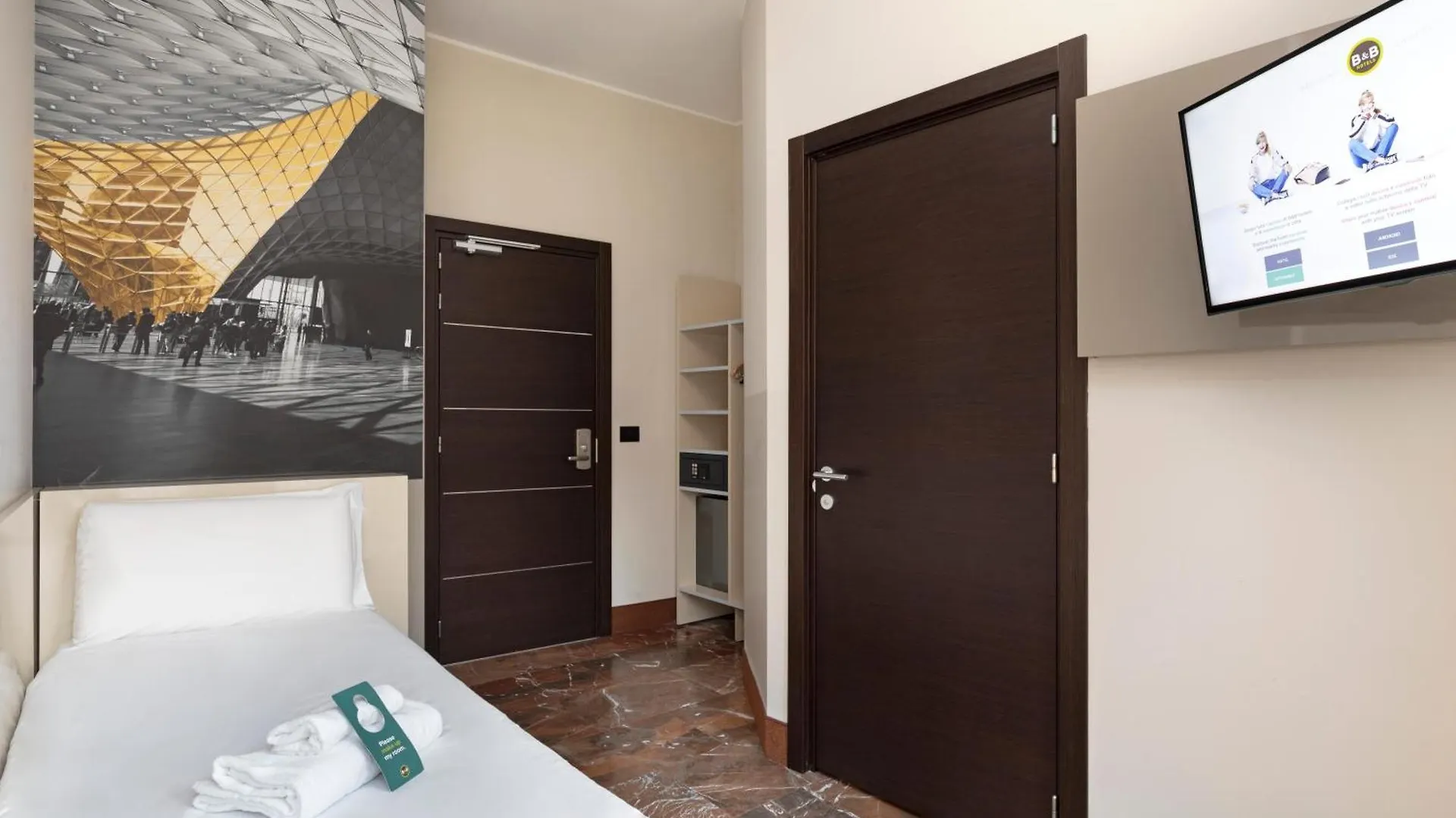 B&B Hotel Milano Sant'Ambrogio 3*, Milan