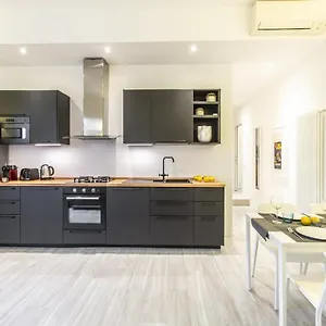 Apartment Maciachini R&r